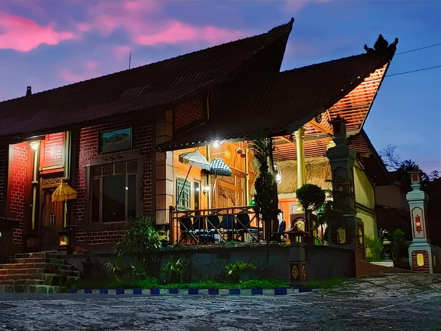 Yoschi'S Hotel Bromo Ngadisari Exterior foto