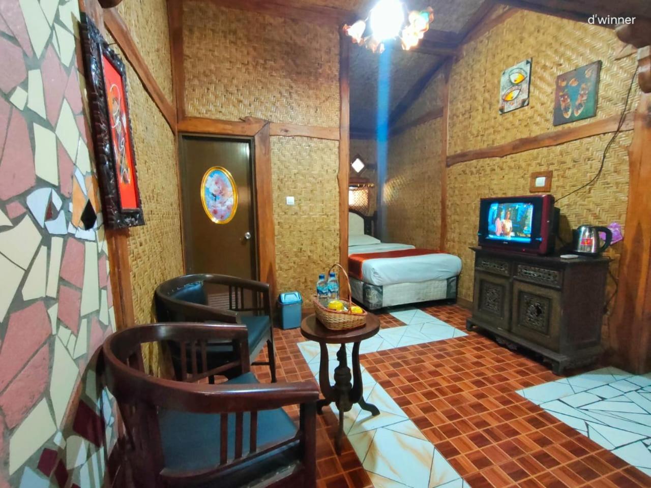 Yoschi'S Hotel Bromo Ngadisari Exterior foto