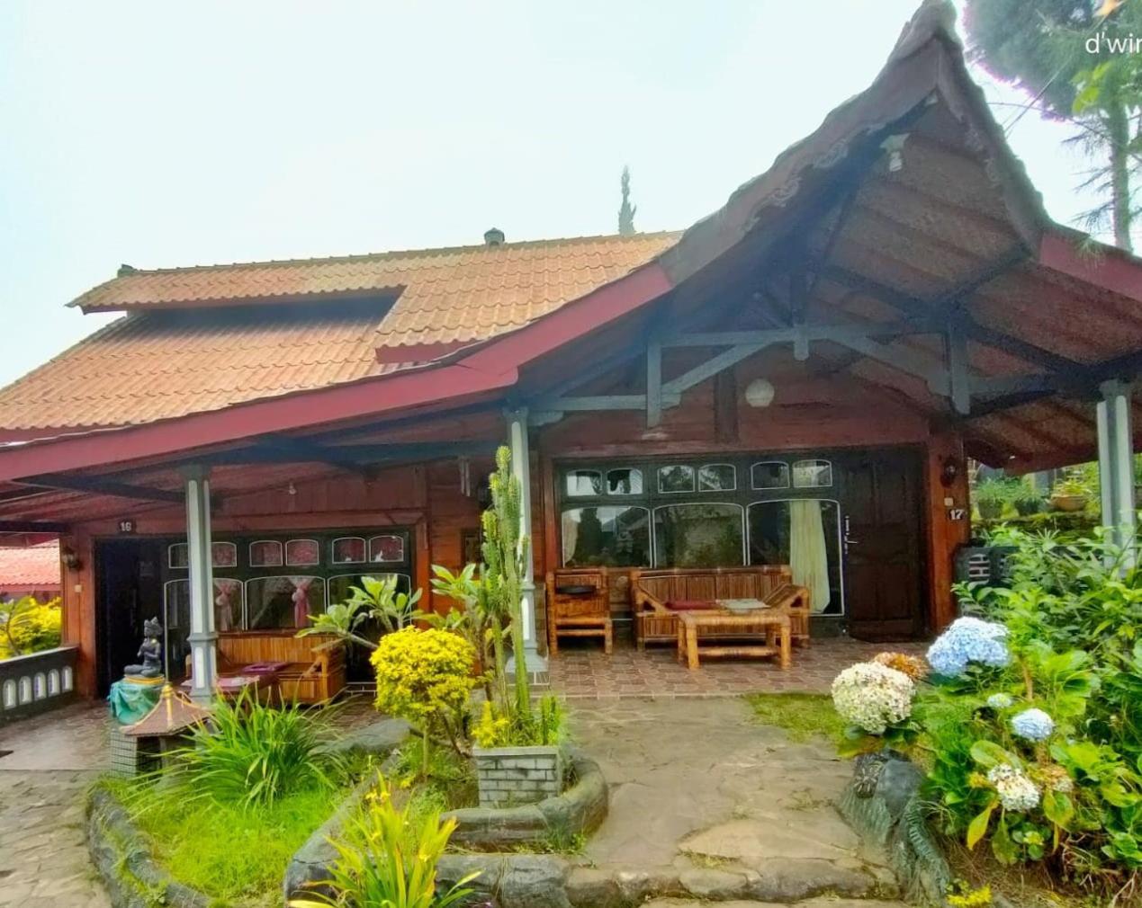 Yoschi'S Hotel Bromo Ngadisari Exterior foto